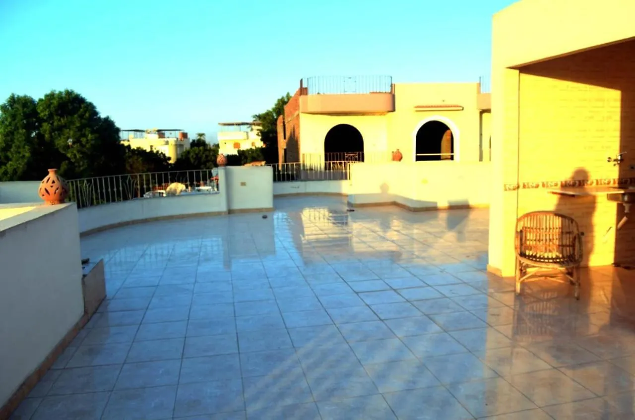 Hermina Guest House Luxor Apartment