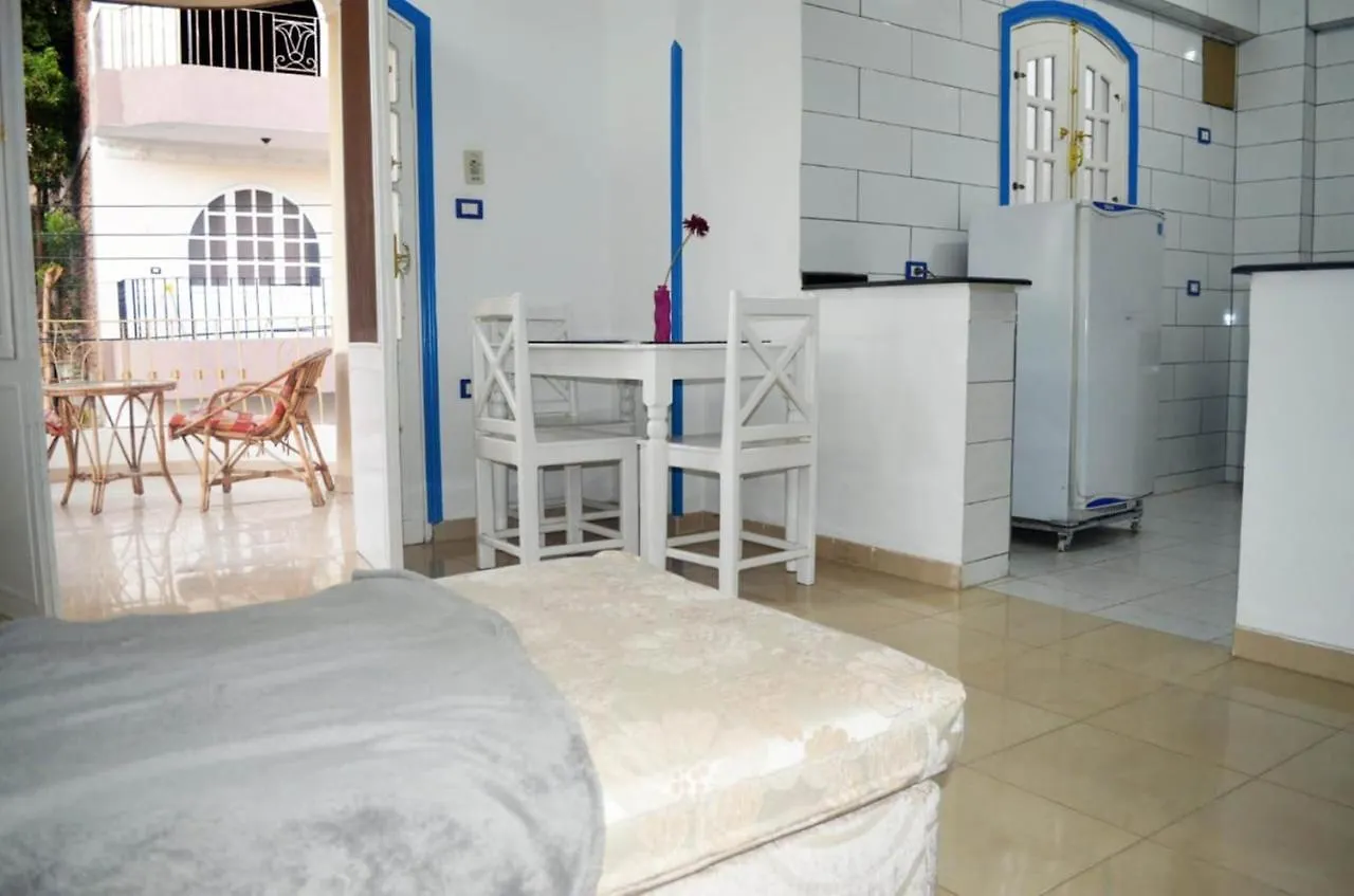 Hermina Guest House Luxor Apartment