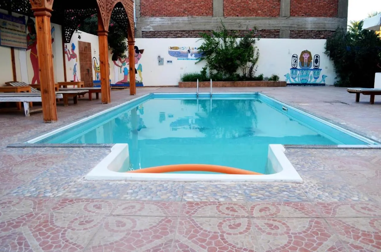 Hermina Guest House Luxor Apartmán